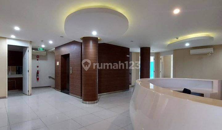 Gedung Ruang Usaha di Radio dalam SHM 10