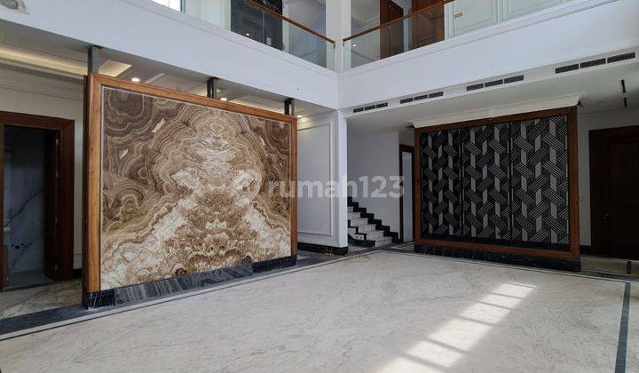 Di  Rumah Bangunan Baru Di Pondok Indah Jakarta Selatan
