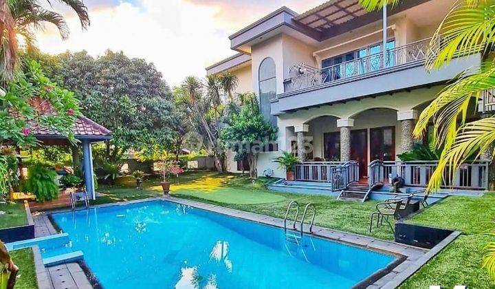 FOR SALE LEBAK BULUS EUROPEAN CLASSIC HOUSE FULLY FURNISHED PRIVATE POOL & SPACIOUS GARDEN  • Bangunan 2 Lantai • Sangat Rapih dan Terawat • Akses Strategis • Lingkungan Tenang • Fully Furnished • Hadap Barat • CCTV • Swimming Pool • Spacious Garden 1