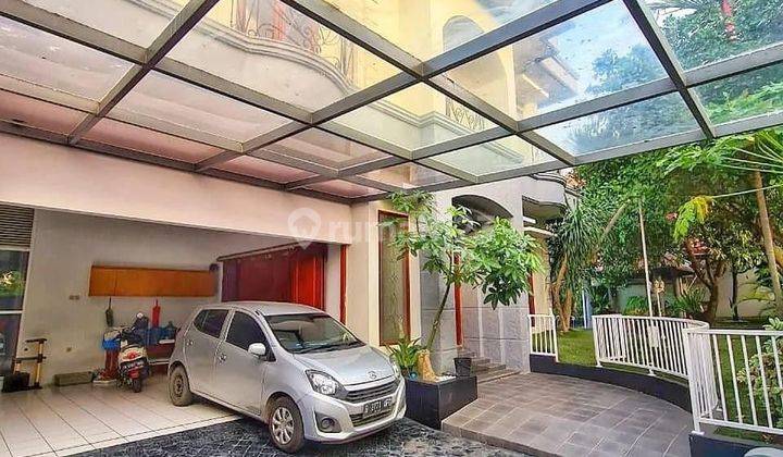 FOR SALE LEBAK BULUS EUROPEAN CLASSIC HOUSE FULLY FURNISHED PRIVATE POOL & SPACIOUS GARDEN  • Bangunan 2 Lantai • Sangat Rapih dan Terawat • Akses Strategis • Lingkungan Tenang • Fully Furnished • Hadap Barat • CCTV • Swimming Pool • Spacious Garden 2