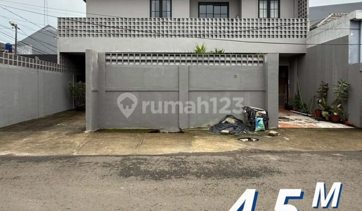 Bangunan 2 1/2 Lantai dengan Design Modern Industrial Ciledug Larangan Indah Tangerang Bangunan 2 1/2 Lantai dengan Design Modern Industrial Ciledug Larangan Indah Tangerang