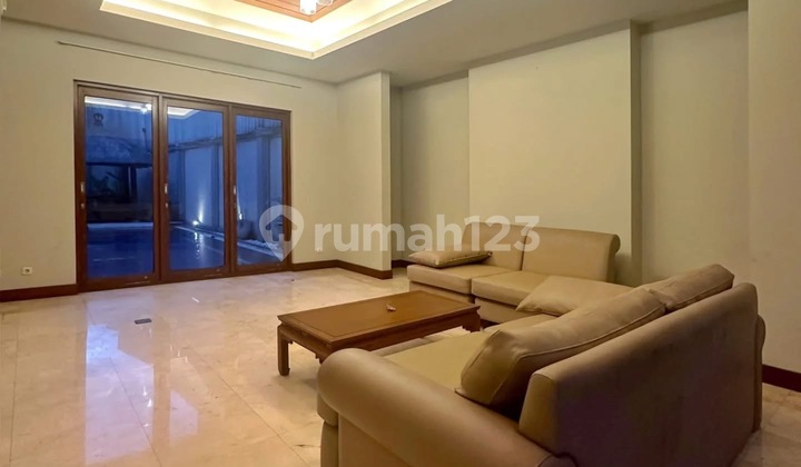 Rumah Mewah Nuasa Resort Villa Dalam Town House Kemang Jakarta Selatan 2