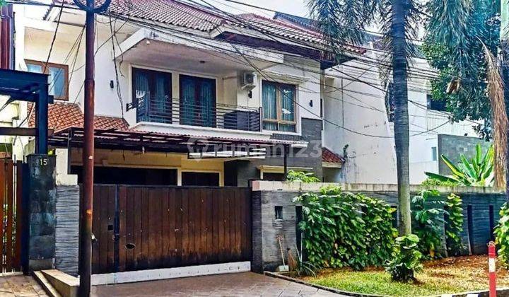 For Sale Rumah: Secondary Senopati 2 Lantai Area Sangat Strategis Kebayoran Baru. 1