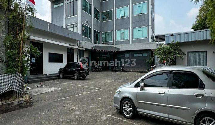 Gedung 4 Lantai Jakarta Barat  Gedung Dijjual Palmerah Rawabelong Kebon Jeruk, Jakarta Barat. Lokasi Strategis, Akses Mudah, Dengan Akses Jalan 2 Mobil. Dekat Ke Stasiun Kerta Api, Universitas Binus Kemanggisa, Pintu Tol Dan Berbagai Tempat Kuliner Serta  2