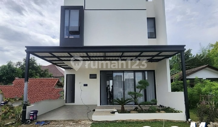 Rumah Mewah 3 Lantai Area Cirendeu Tangerang Selatan 