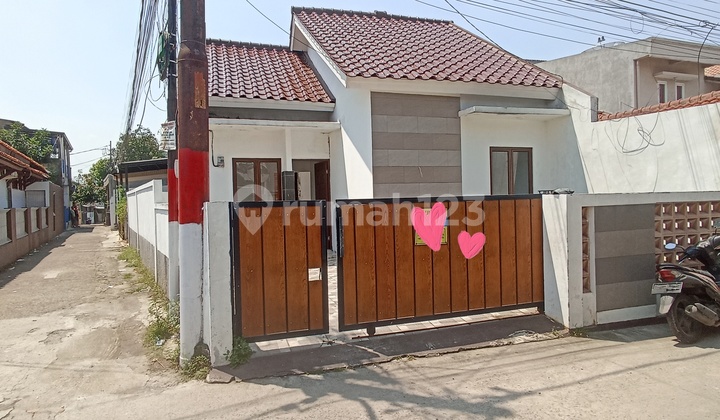 Rumah Baru Jatiwaringin Luas Murah Dekat ke Pintu Tol