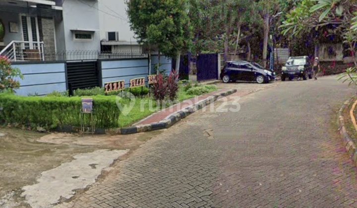 Rumah Bagus Plus Kolam Renang di Ragunan Jakarta Selatan 2