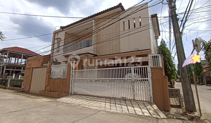 For Sale House in Jatibening, Good Legal Position, Ready to Occupy, Close to Toll Road & LRT 2