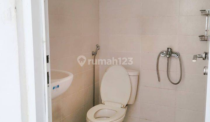 Rumah siap huni di cluster Jatiranggon Jatisampurna. Stragegis