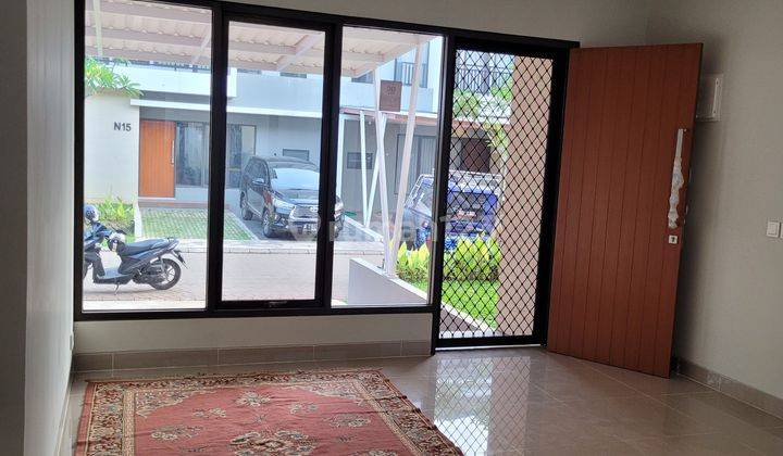For Rent Rumah baru 2 lantai siap huni di Premier Estate 3.  2