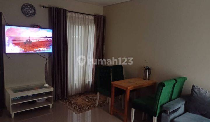 Disewakan rumah 2 lantai , nyaman siap huni di Premier Estate 3 3