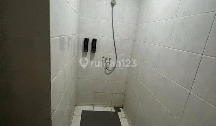 For Rent Rumah 2 lantai di Green Park dekat tol Jatiwarna.    11