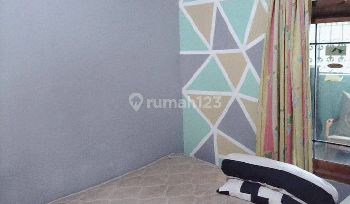 Di jual cepat rumah 2 lantai di Kranggan Permai 5