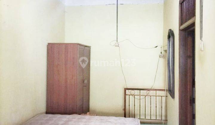 Di jual cepat rumah 2 lantai di Kranggan Permai 8