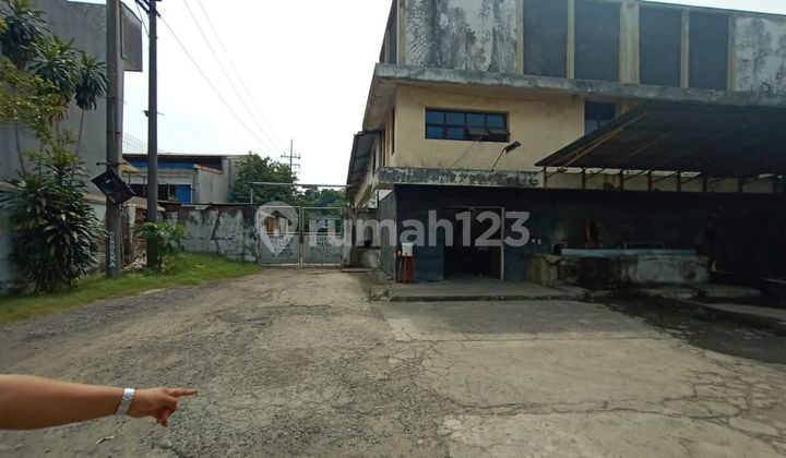 Di Jual Pabrik & Gudang Hitung Tanah Saja di Waru - The EdGe