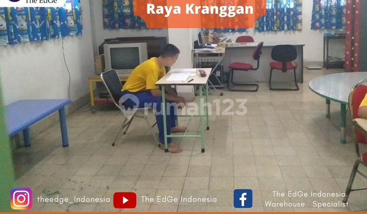 Disewakan Rumah Raya Kranggan Dengan 4 Kamar Tidur  7