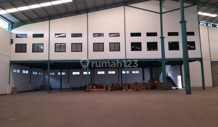 Disewakan Gudang Sier Surabaya, Tinggi 9 Meter The Edge