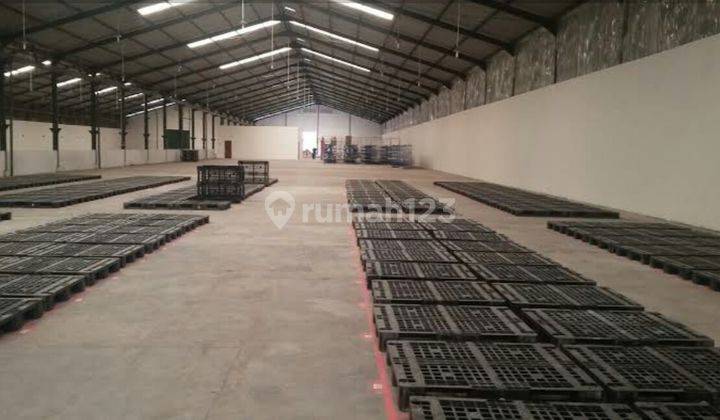 Sewa Gudang Izin Industri Ada Loading Dock di Gempol Dekat Sidoarjo The Edge 2