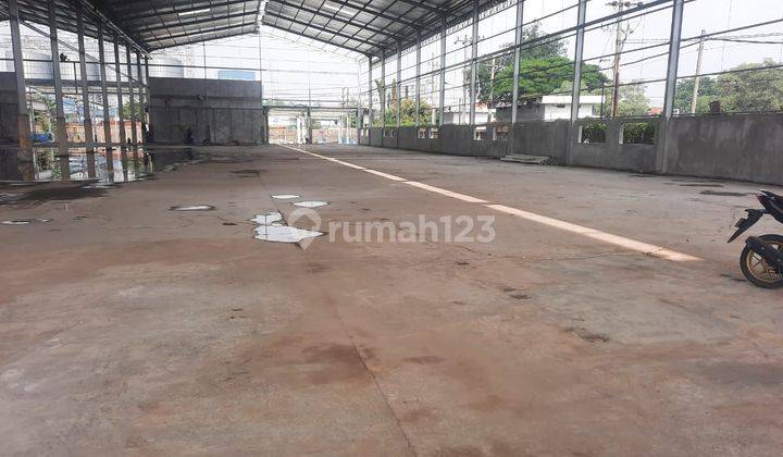 Sewa Gudang Taman Sidoarjo dengan loading Dock - The EdGe 1