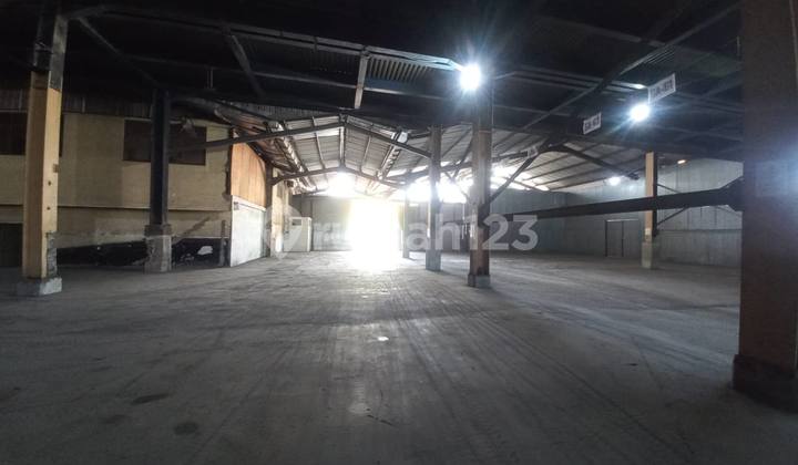 Sewa Gudang Sier Rungkut Industri Surabaya Luas 4000 M2 The Edge  1