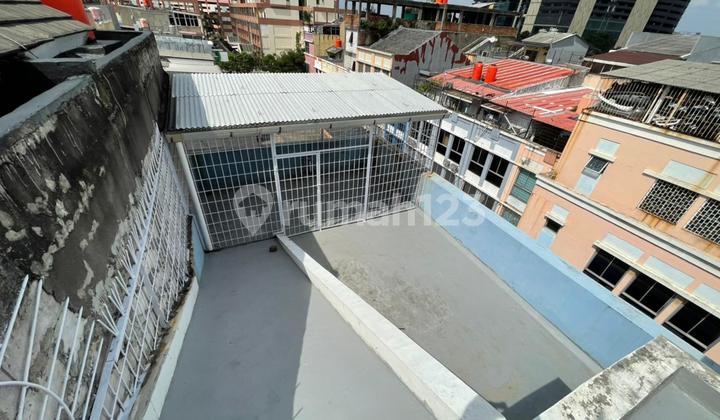 Disewakan Ruko di Cempaka Mas, Jakarta Pusat Sudah Renovasi 2