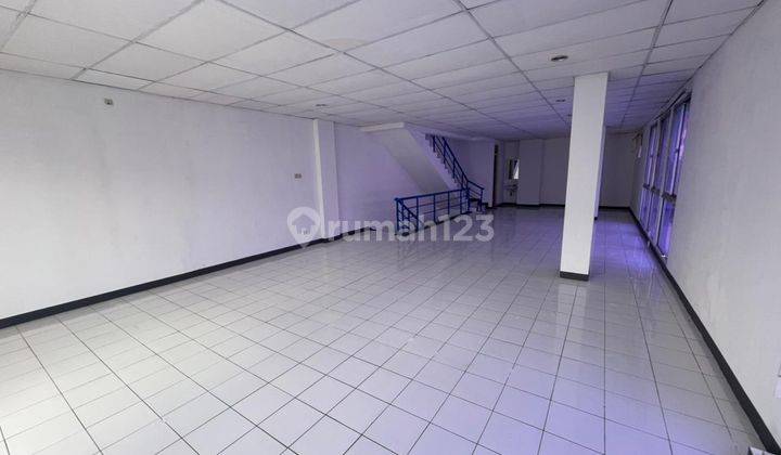 Disewakan Ruko di Cempaka Mas, Jakarta Pusat Sudah Renovasi 5