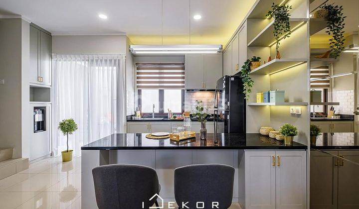 Jual Rumah 2 Lantai Bagus Furnished HGB di Summarecon Bekasi, Bekasi 2