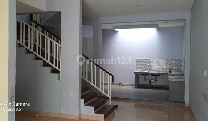 Rumah 2 Lantai Bagus SHM di Cakung, Jakarta Timur 2