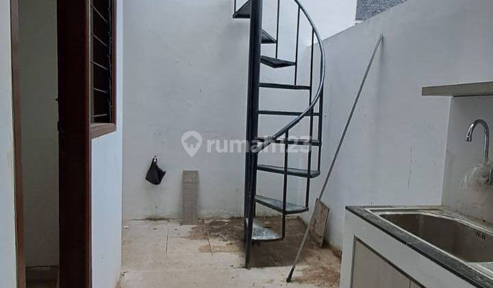 Rumah 2 Lantai Bagus SHM di Cakung, Jakarta Timur 2