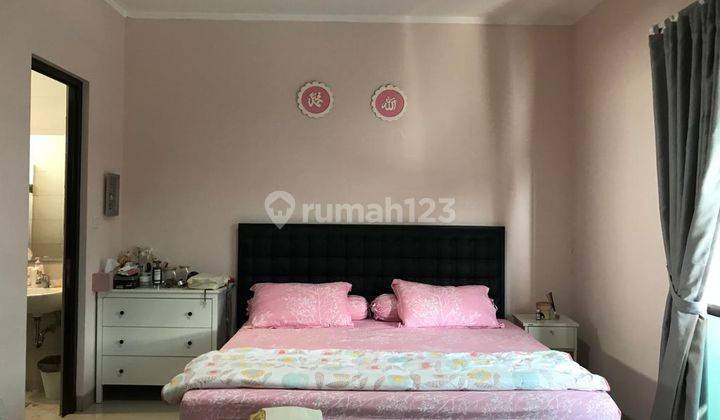 Rumah 2 Lantai Bagus Furnished di Summarecon Bekasi, Bekasi 2