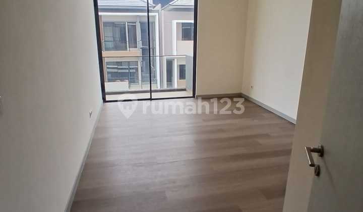 (nego) Rumah Hook Bangunan Bagus Dalam Cluster Di Jgc 2