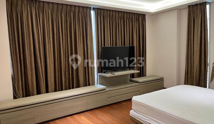 (Negotiable) 3BR Furnished with Balcony Apartment at Senayan City Residences 2