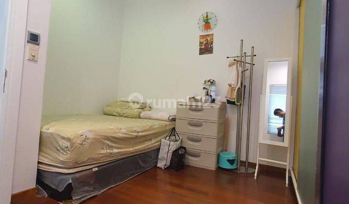 Rumah 2 Lantai Bagus Semi Furnished SHM di Kelapa Gading, Jakarta Utara 1