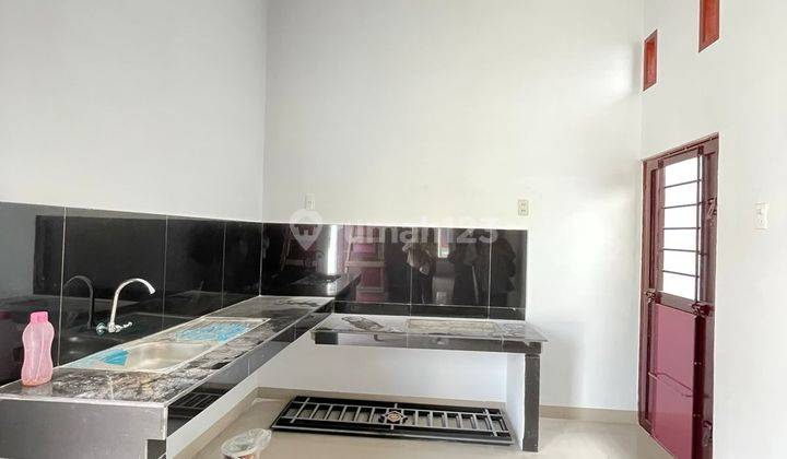 RUMAH BARU SIAP HUNI 4 MENIT DARI KOMPLEK JCITY