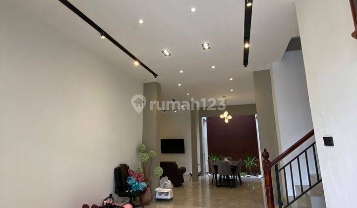 Rumah Mewah di Kota Medan Dalam Komplek  2