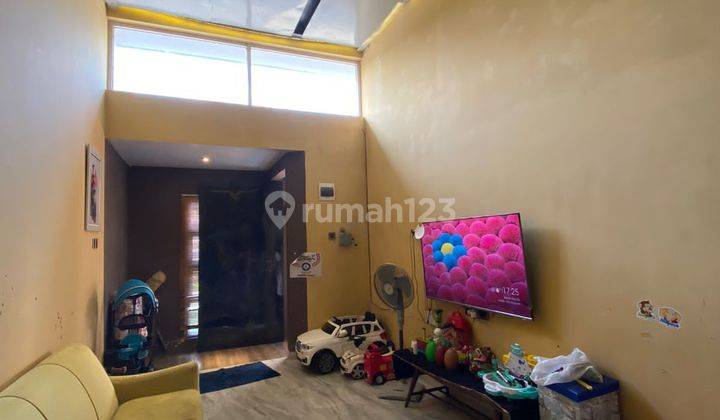 Rumah Cantik Dalam Komplek Halton Place  3