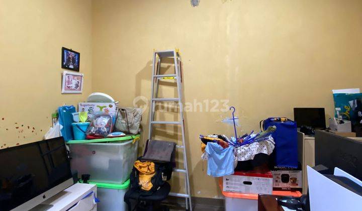 Rumah Cantik Dalam Komplek Halton Place  8