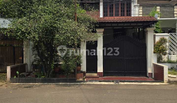 FOR SALE RUMAH LAMA TERAWAT DI AREA SENOPATI KEBAYORAN BARU