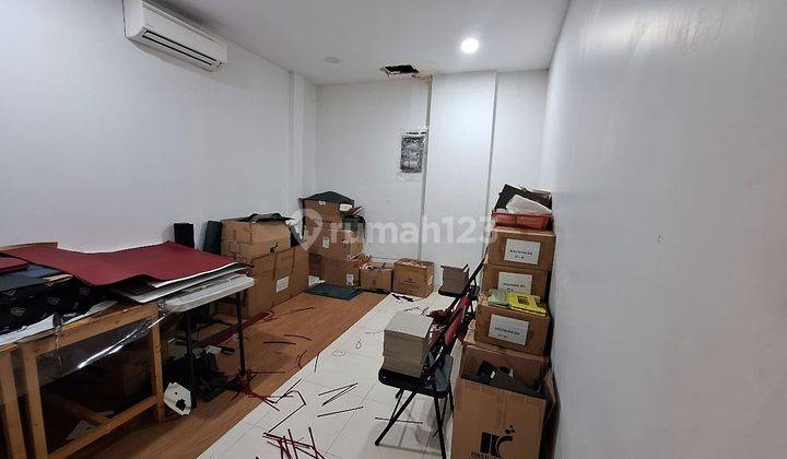 DISEWA RUMAH USAHA PINGGIR JALAN RAYA GANDARIA  KEBAYORAN BARU JAKARTA SELATAN  2