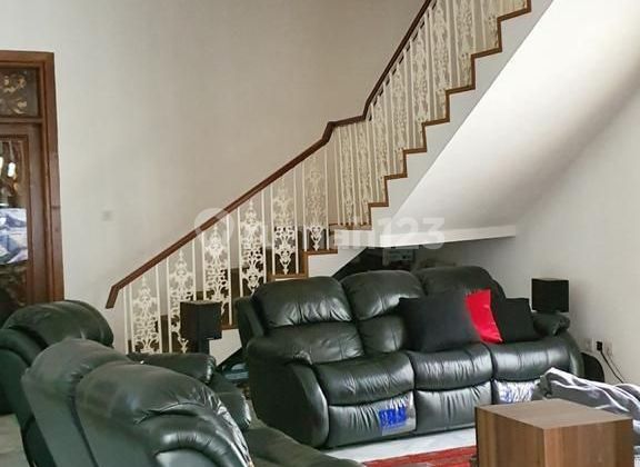 Dijual rumah lama terawat siap huni di ciputat tangerang selatan di Ciputat 2