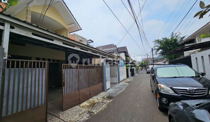 Dijual Rumah Lama Hitung Tanah di Cibulan senopati Dijual Rumah Lama Hitung Tanah di Cibulan senopati