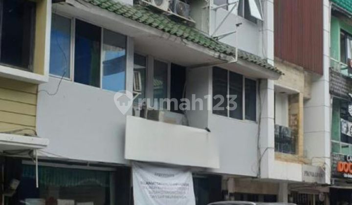 For sale attached shop house ready to use in Grand Wijaya Centre, Kebayoran Baru. For sale attached shop house ready to use in Grand Wijaya Centre, Kebayoran Baru.