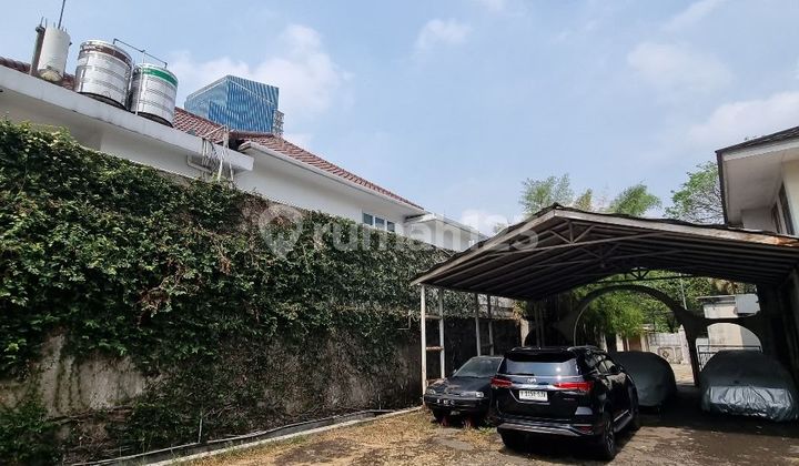 Dijual Rumah Lama Hitung Tanah di Kuningan Jakarta Selatan