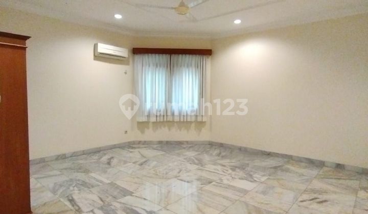 Old House for Sale in Kemang Dalam, Kemang, South Jakarta 2