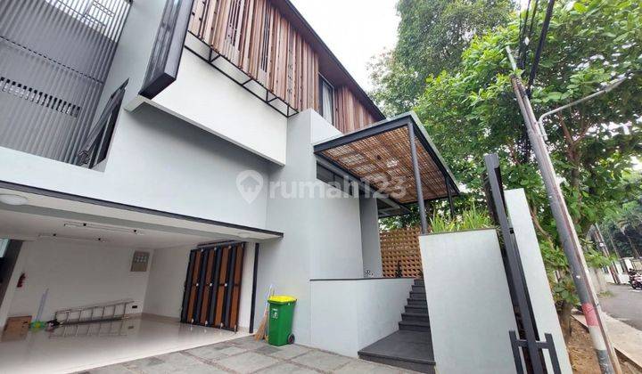 Dijual Rumah Siap Huni di Kemang Jakarta Selatan 1