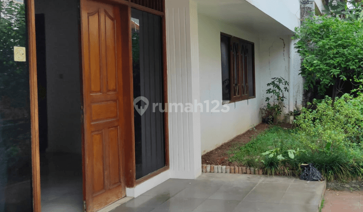 DIJUAL RUMAH LAMA MASIH LAYAK HUNI AREA SENOPATI JL. CIBULAN KEBAYORAN BARU  2