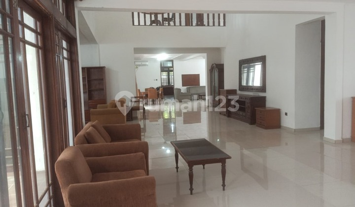 Dijual /Sewakan Rumah Hook bisa untuk Kantor dan Tempat Tinggal di Jl Tulung Agung Menteng Jakarta Pusat