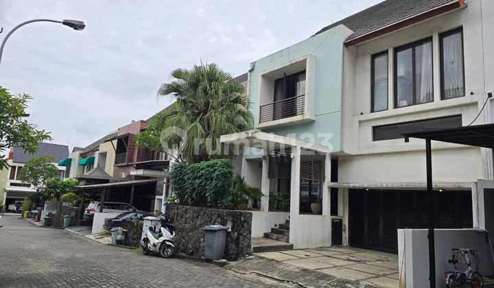 FOR SALE RUMAH SIAP HUNI DALAM KOMPLEK DI TERAS BINTARO JAKARTA SELATAN