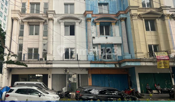 DIJUAL RUKO 4 LAINTAI SIAP PAKAI HARGA MIRING MAIN ROAD PANCORAN JAKARTA SELATAN (Sebelah Gedung Sucofindo — Lokasi Super Strategis!) DIJUAL RUKO 4 LAINTAI SIAP PAKAI HARGA MIRING MAIN ROAD PANCORAN JAKARTA SELATAN (Sebelah Gedung Sucofindo — Lokasi Super Strategis!)