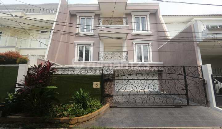 FOR SALE, MOVE-IN READY HOUSE IN PONDOK INDAH, SOUTH JAKARTA